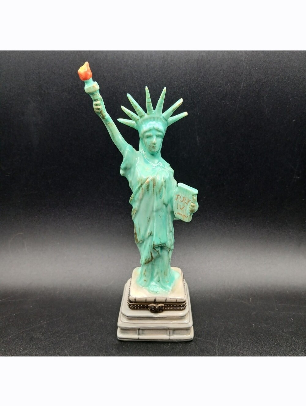 Vintage Statue of Liberty Replica 6.75" Figurine Souvenir Trinket Box Porcelain?